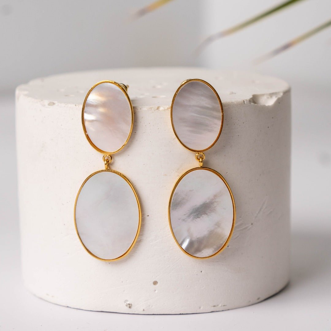 'TESSA' Oval Shell Earring - Ibiza Passion